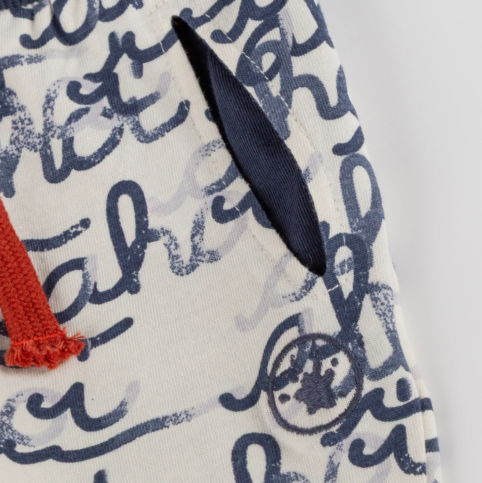 Baby Bermuda mit "Ahoi" Print, weiß