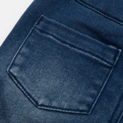 Baby Jeans zum Krempeln