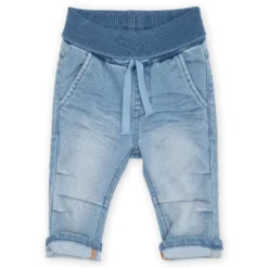 Babyjeans zum Krempeln mit heller Waschung