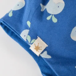 Baby Mütze Wal Print, blau