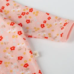 Baby Overall mit Füßchen, Blümchen Print, rosa