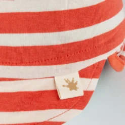 Baby Sonnenhut mit Nackenschutz, rot-weiß geringelt