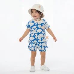 Baby T-Shirt Strand Print, blau mit weiß