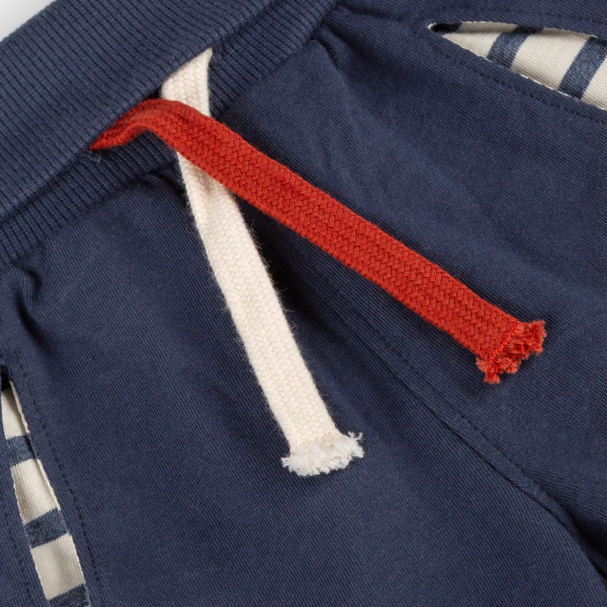 Blaue Baby Bermuda mit Taschen