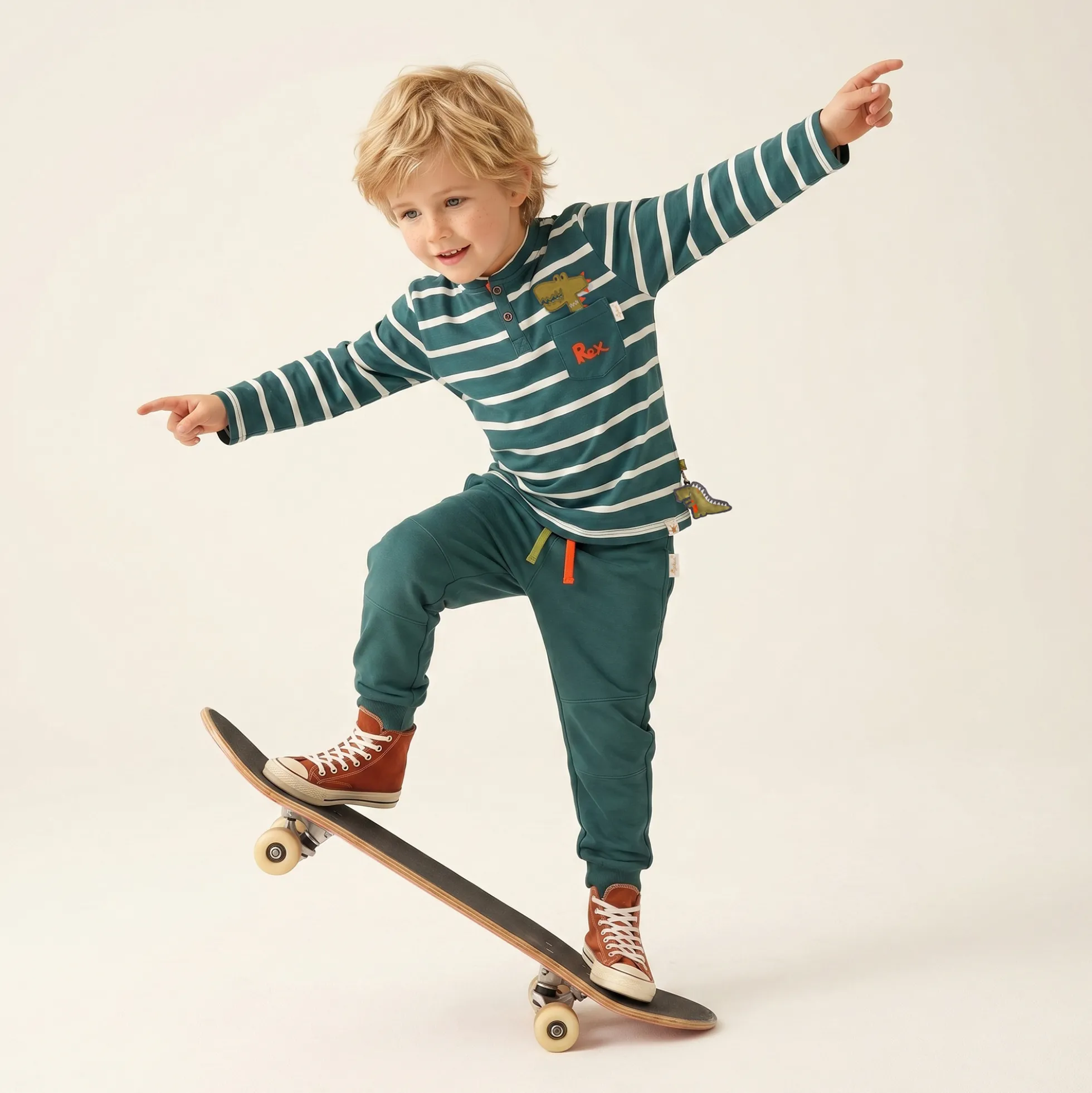 Kinder Henleyshirt mit Brusttasche, Dino Fun