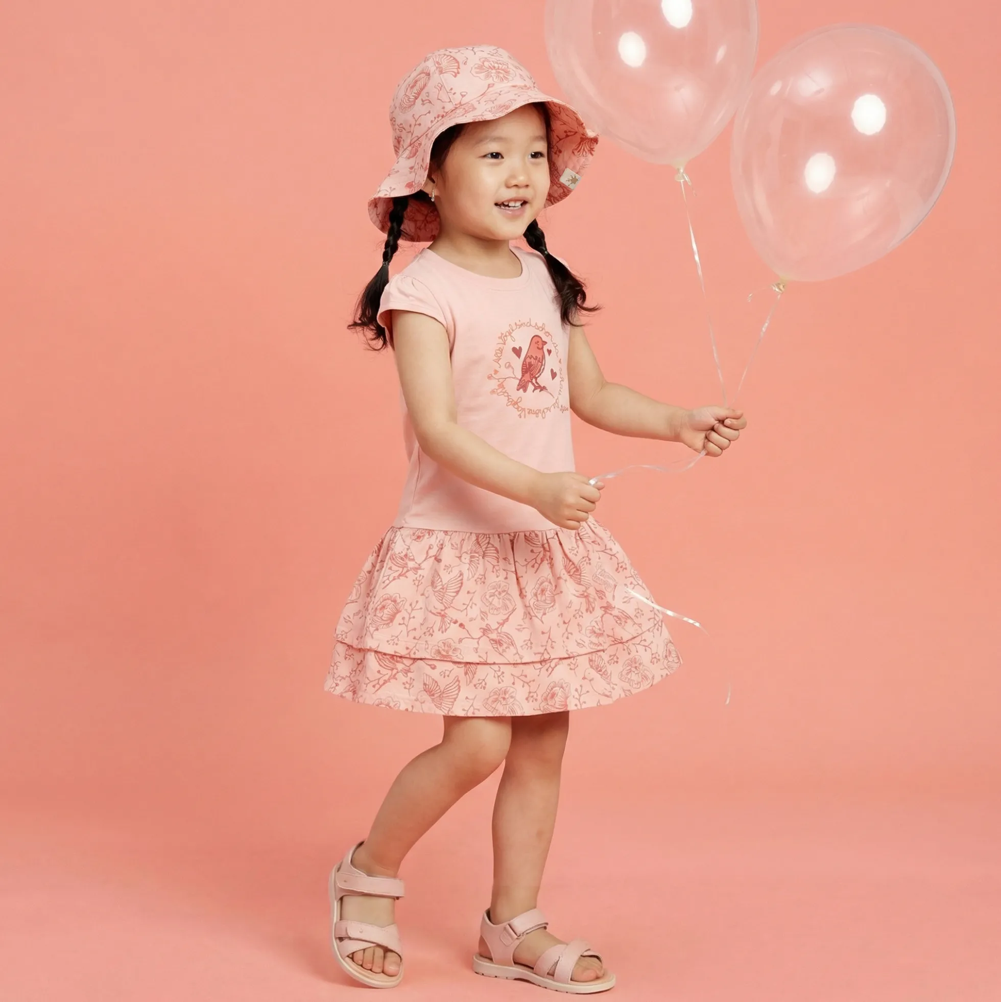 Kinder Kleid mit Vogel Motiv und 2-stufigen Volant, rosa