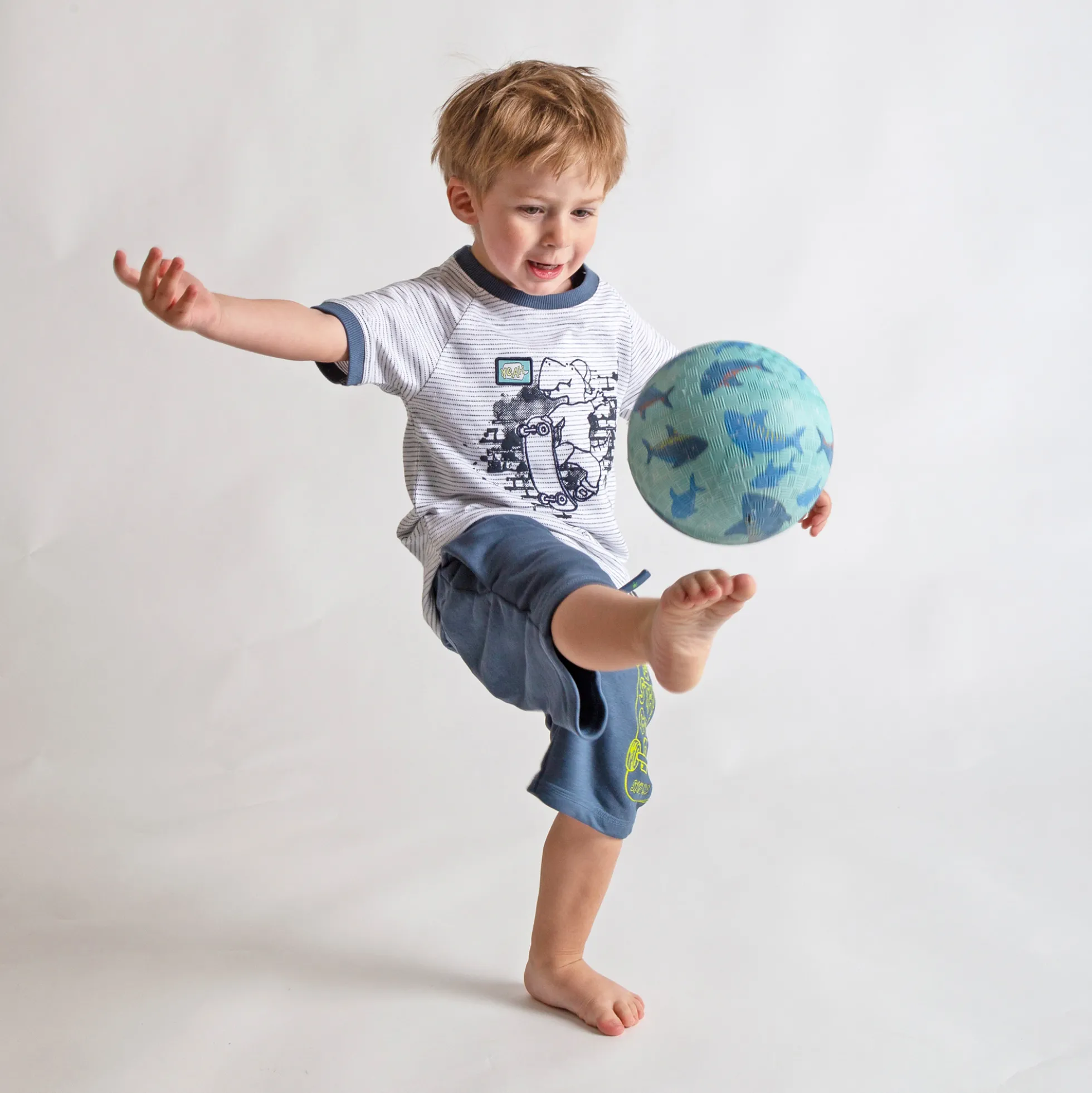 Kinder Mini-Spielball Hai