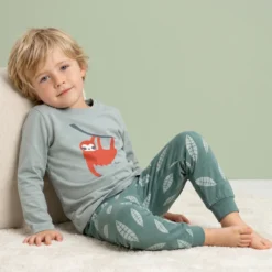 Kinder Pyjama lang, Faultier