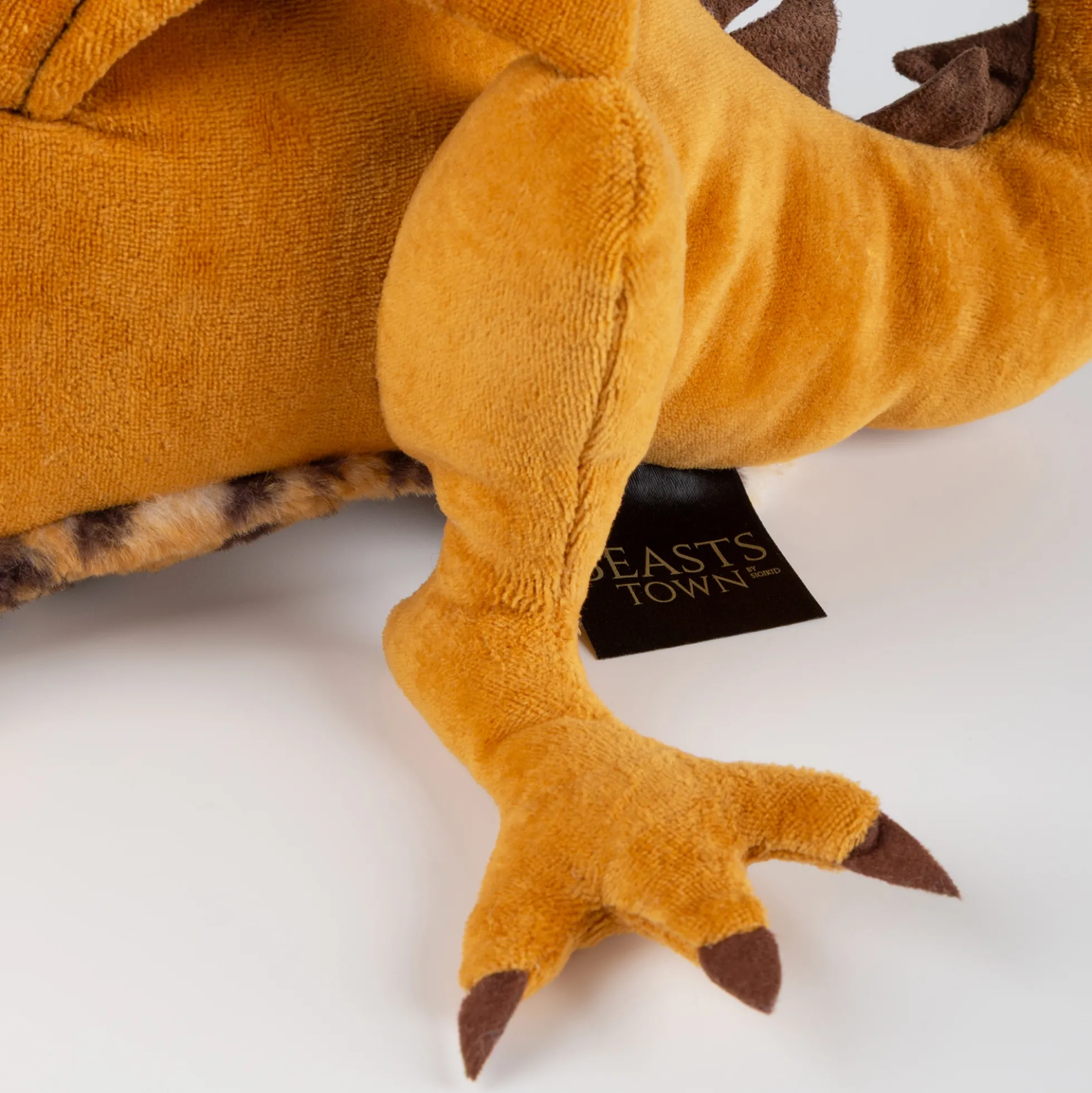 Kuscheltier Drache Fafner Bayreuther Festspiele 2025, Beasts