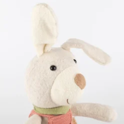 Kuscheltier Hase mit Latzhose, magohany