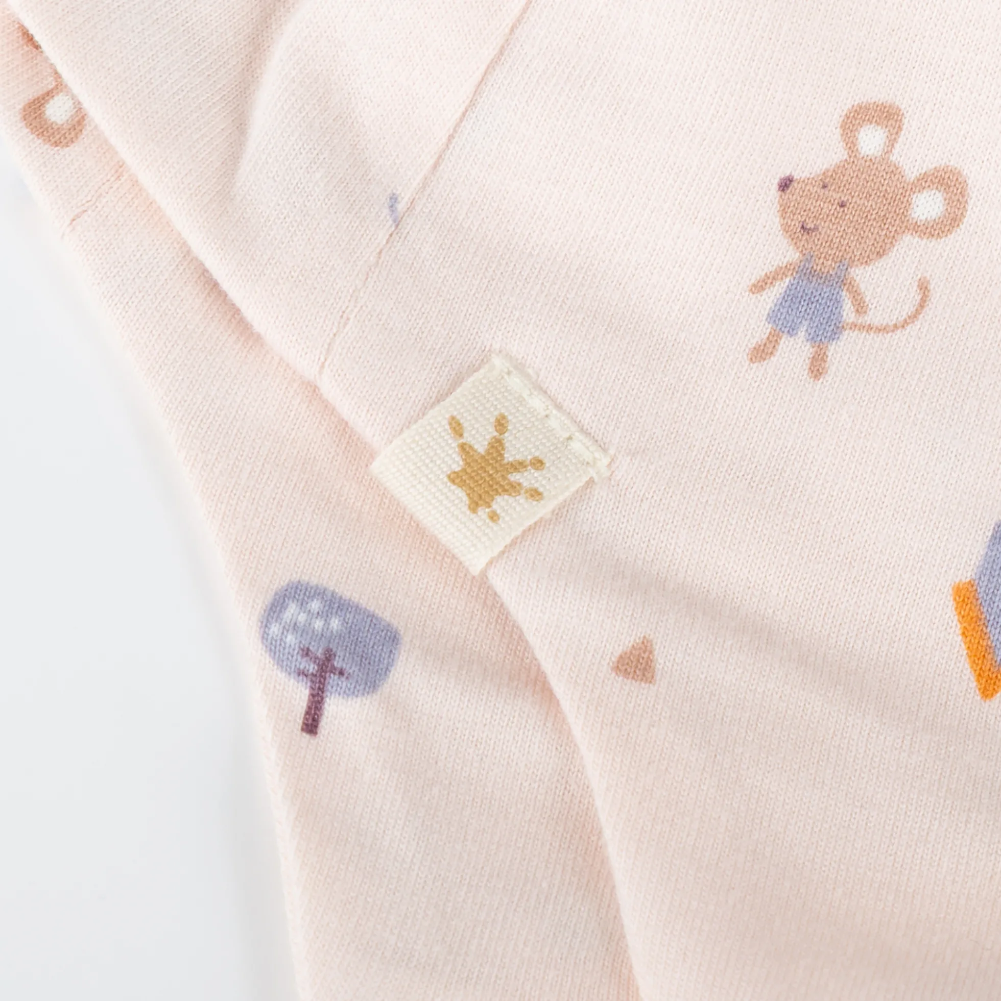 Newborn Baby Mütze mit Bindebändchen, zartrosa