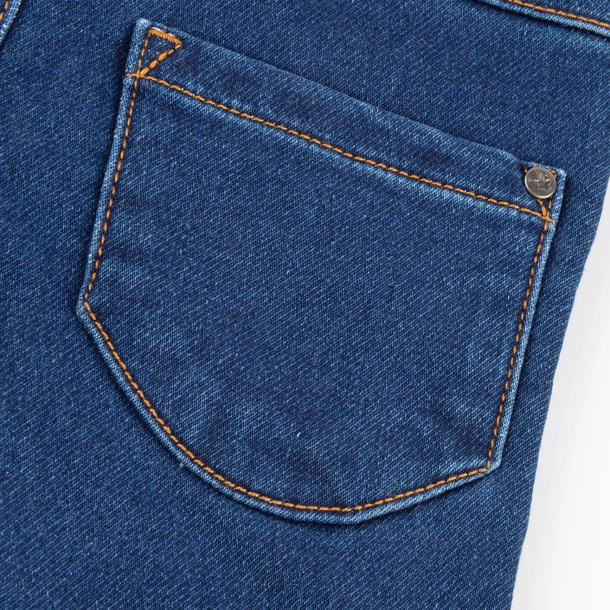 Schlanke Kinderjeans mit innen verstellbarem Dehnbund